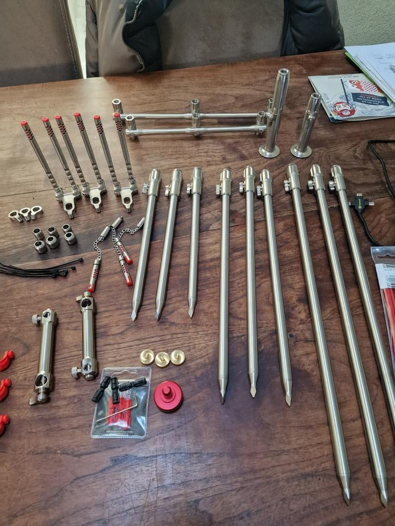 BART BAKKER NITRO BOOT SOLAR DAIWA KORDA JAG RVS FOX  IZGST, Ophalen of Verzenden, Zo goed als nieuw