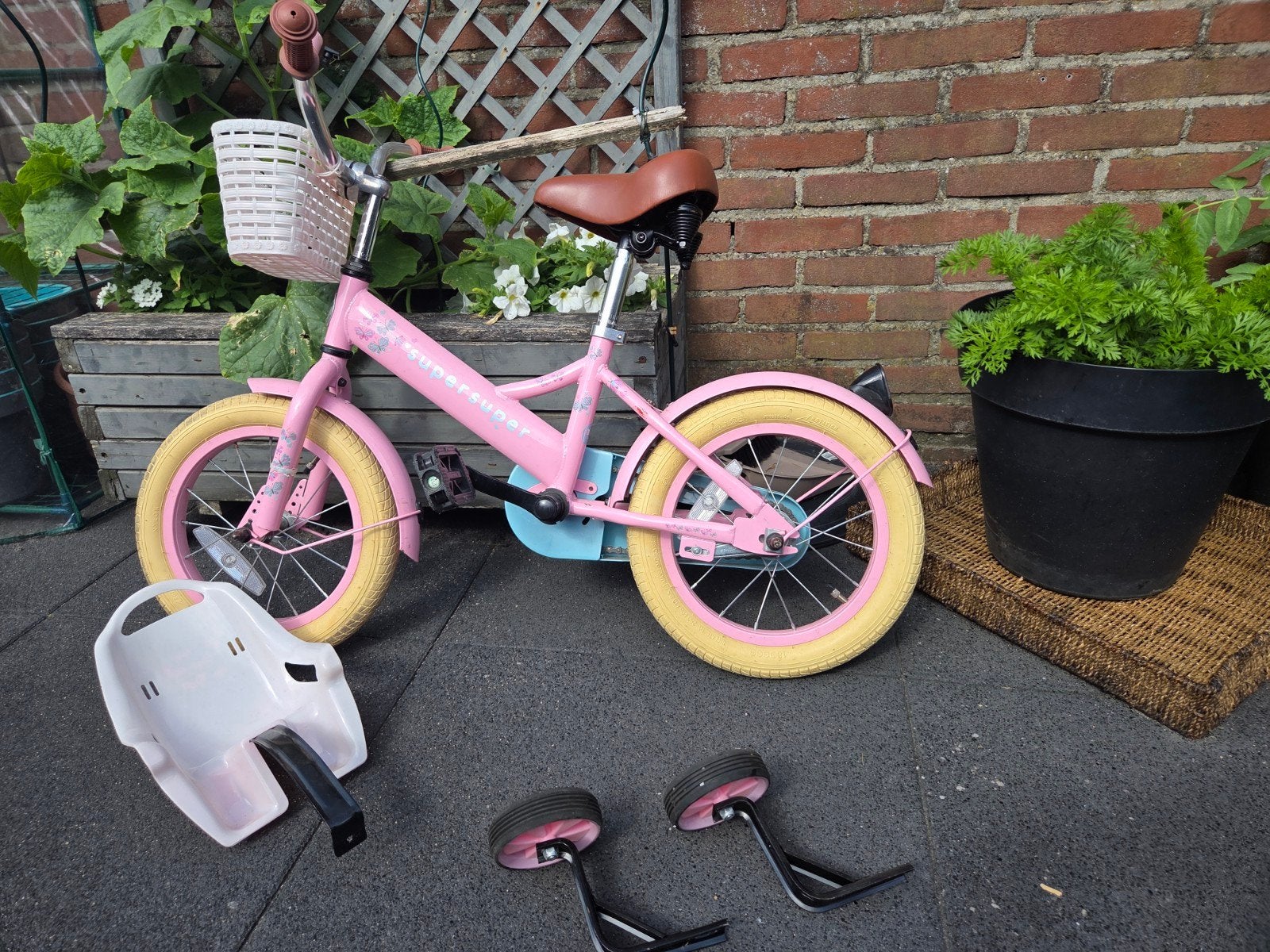 Kinderfiets, Terugtraprem, Zijwieltjes, Gebruikt, Ophalen of Verzenden
