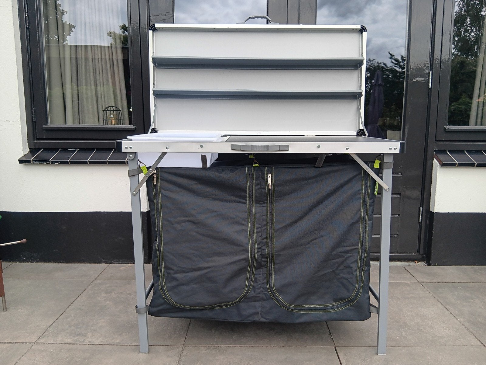 Kampa Camp-kast/keukenmeubel met opbergtas, Caravans en Kamperen, Ophalen, Zo goed als nieuw