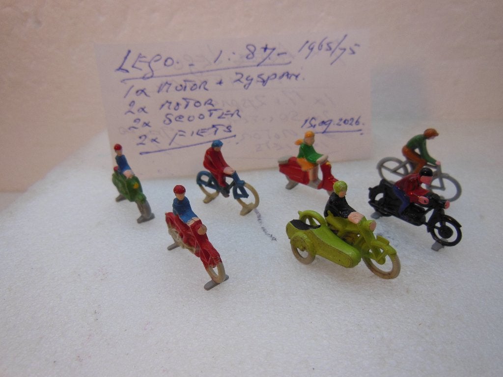 LEGO 270 - 7 x Motors/Scooters/Fietsers - 1:87, Ophalen of Verzenden, Gebruikt, Overige typen, Overige merken