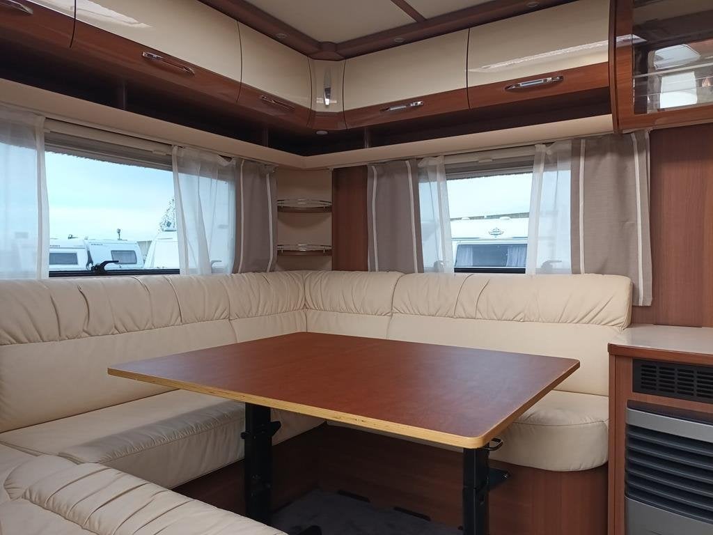 LMC Exquisite 595 VIP, Rondzit, Bedrijf, Schokbreker, Overige typen