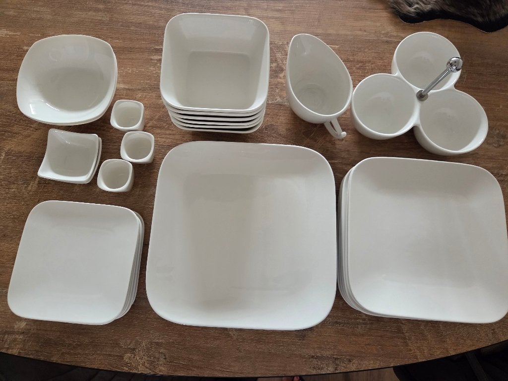 Wit servies, Ophalen, Overige merken, Zo goed als nieuw, Bord(en)