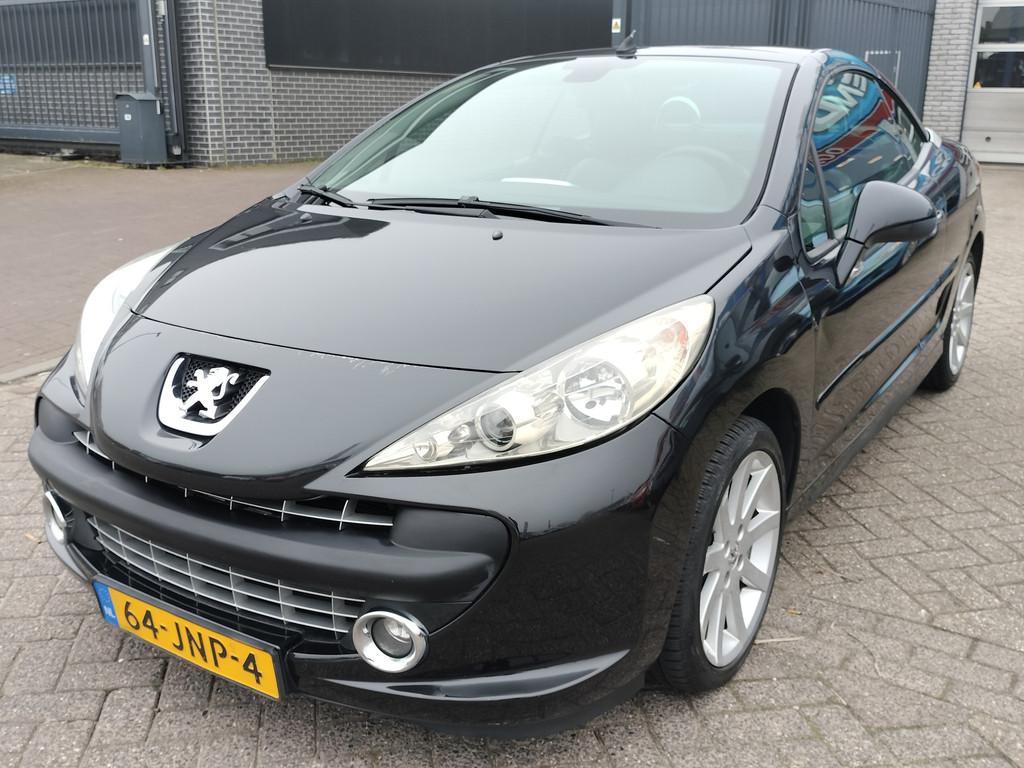 Peugeot 207 CC 1.6 VTi Roland Garros Trekhaak 17'' L.M.V Nw, Auto's, Voorwielaandrijving, 15 km/l, Gebruikt, Zwart