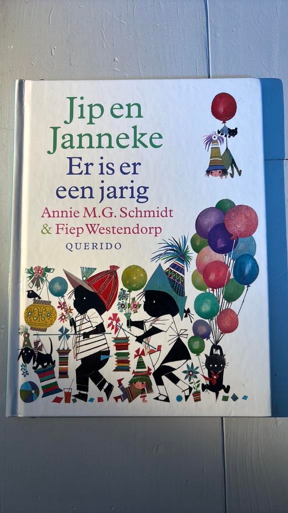 Annie M.G. Schmidt - Jip en Janneke er is er een jarig, Annie M.G. Schmidt, Fictie algemeen, Ophalen of Verzenden, Zo goed als nieuw