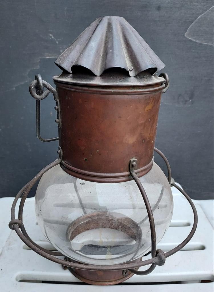 Scheepslantaarn, koperen olielamp, authentiek en origineel ., Ophalen, Gebruikt, Binnenverlichting