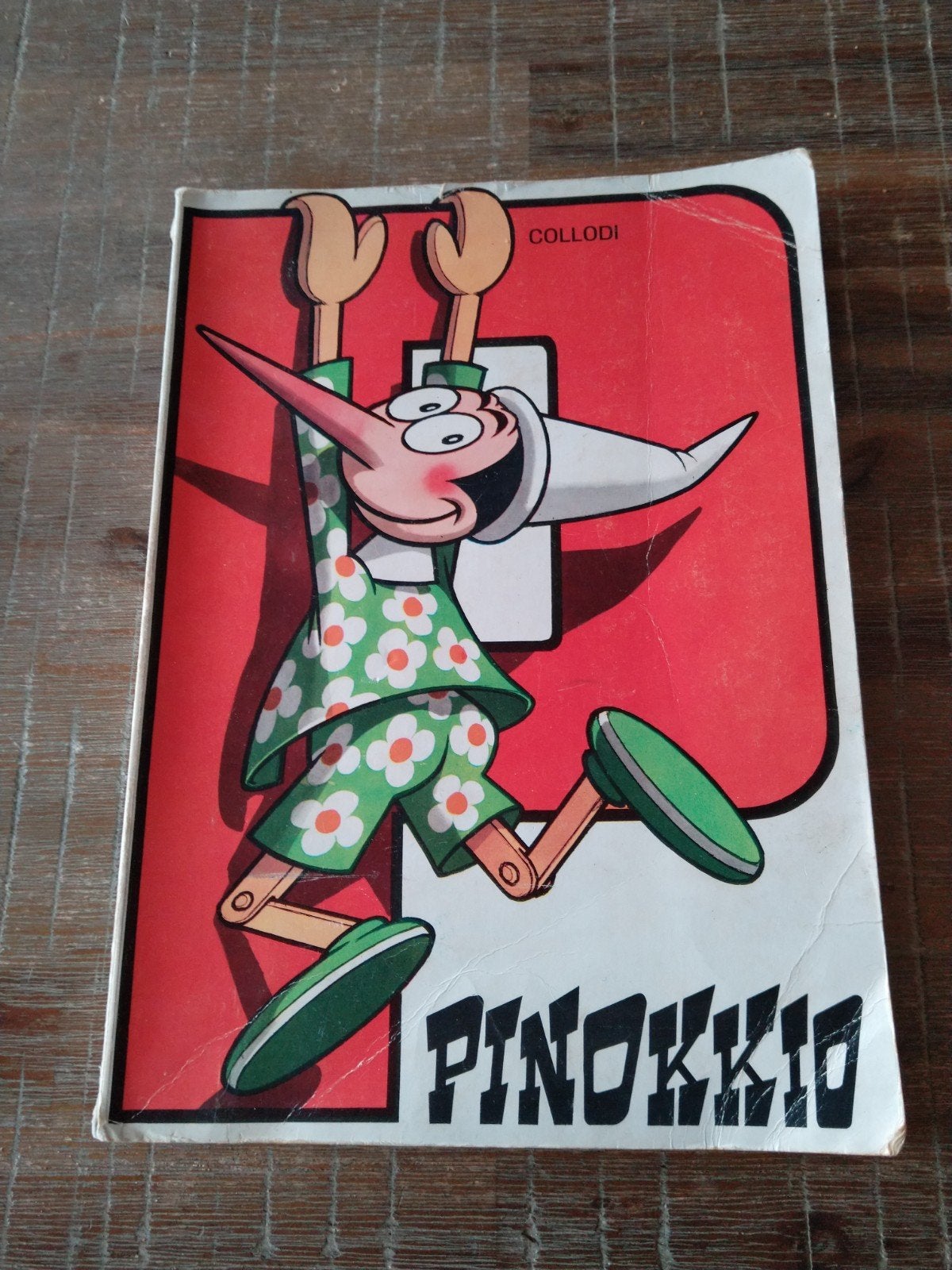 250 bladzijden van Pinokkio prachtig oud boek uit 1967, Gelezen, Carlo Collodi, Ophalen of Verzenden, Sprookjes