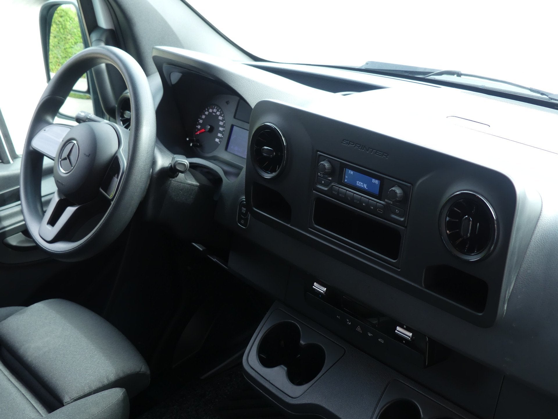 Mercedes-Benz eSprinter eSprinter L2H2 47 kWh Camera/Airco/S, Dealer onderhouden, Gebruikt, 116 pk, Mercedes-Benz