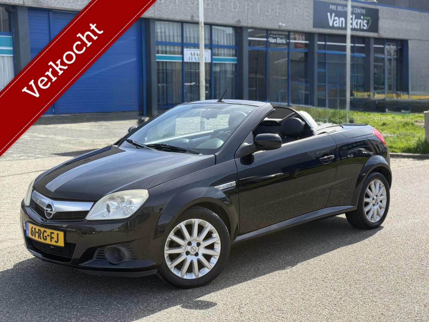Opel Tigra TwinTop 1.4-16V Enjoy Cabriolet Nieuwe APK&Beurt, Voorwielaandrijving, Gebruikt, 4 cilinders, Cabriolet