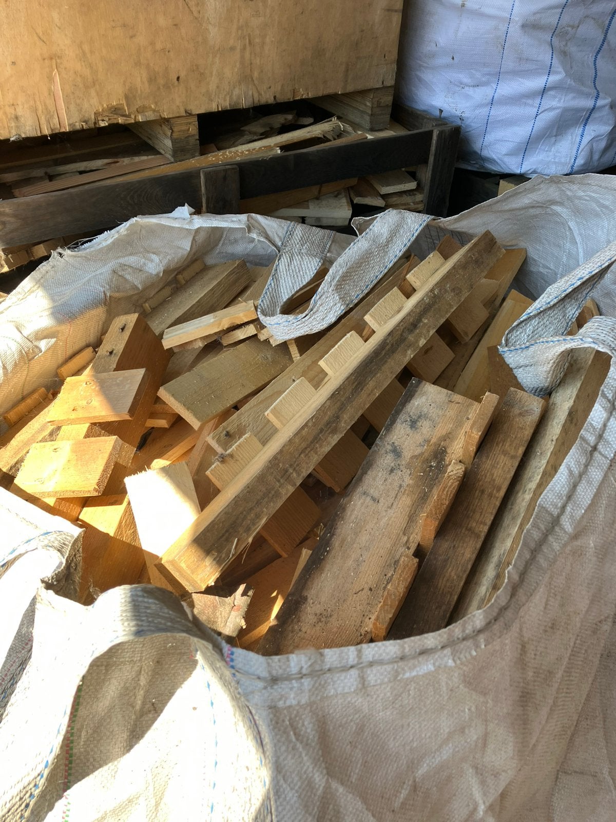 Haardhout in Wamel  20 m3, Minder dan 3 m³, Ophalen of Verzenden