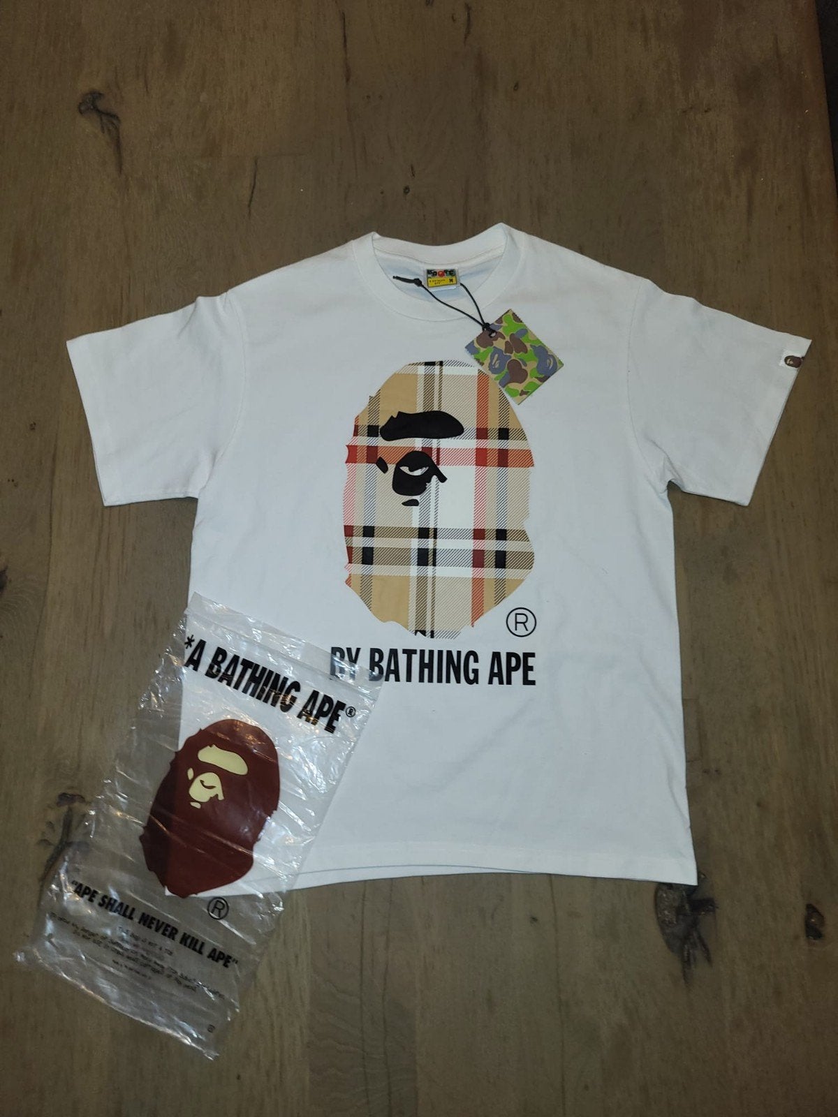 Bape t-shirt, Maat 48/50 (M), Wit, Nieuw, Ophalen of Verzenden