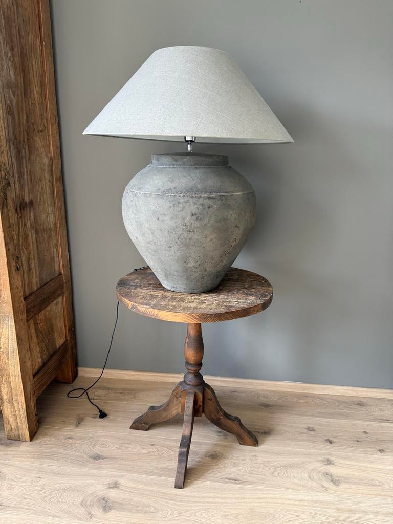 Wijntafel met stoere kruiklamp XXL - Sobere inrichting, Ophalen, Gebruikt