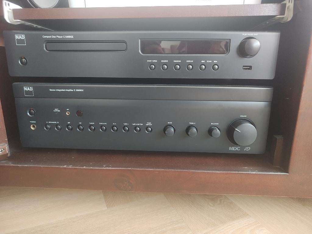 NAD set incl speakers, Losse componenten, Zo goed als nieuw, Cd-speler, Ophalen