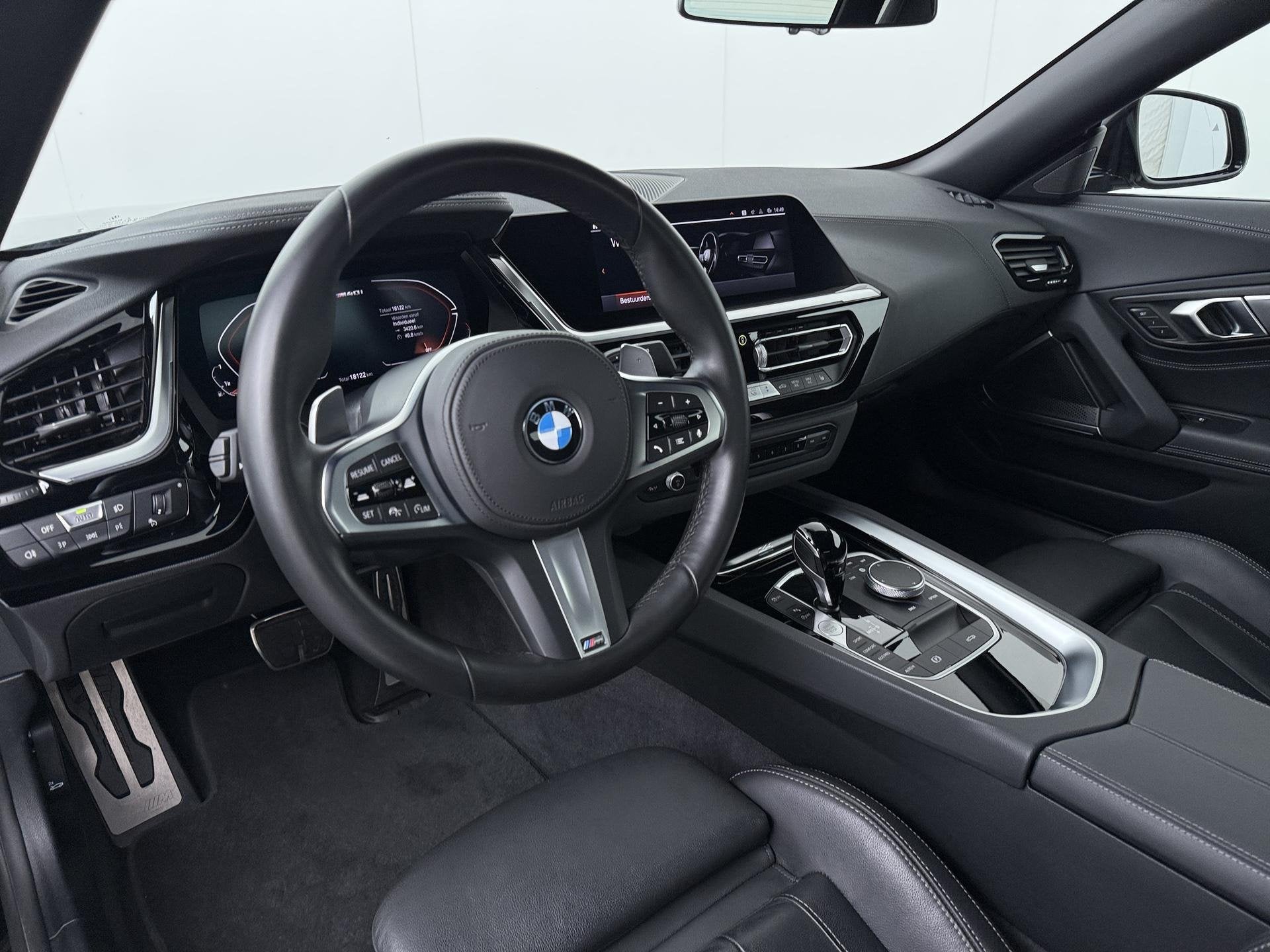Foto 2 van BMW Z4 Roadster M40i | Adaptive Cruise | Head-Up | Comfort A