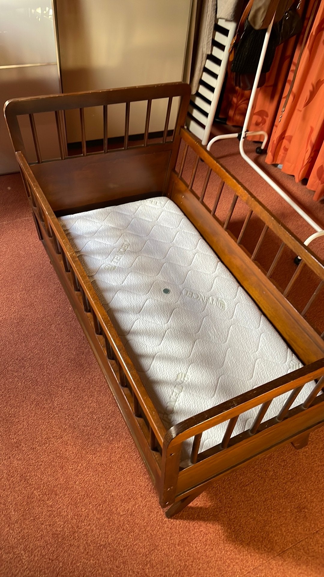 Kinderledikant met matras, Ophalen