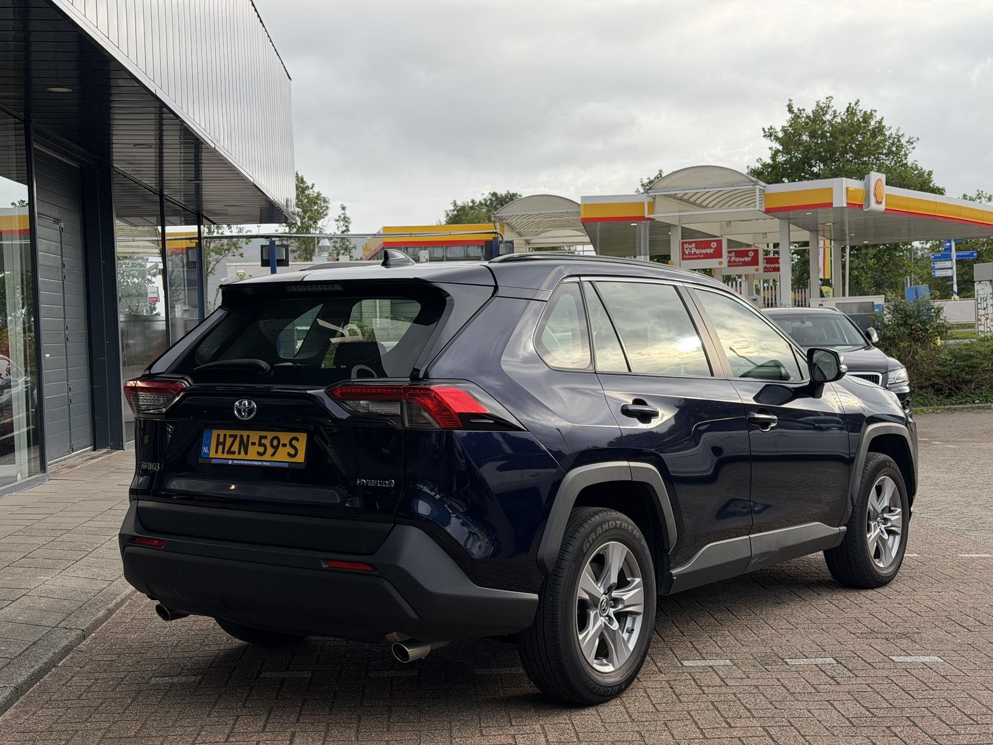 Toyota RAV4 2.5 Hybrid Business Plus APPLE CARPL/ANDROID AUT, Gebruikt, Euro 6, 4 cilinders, 2487 cc