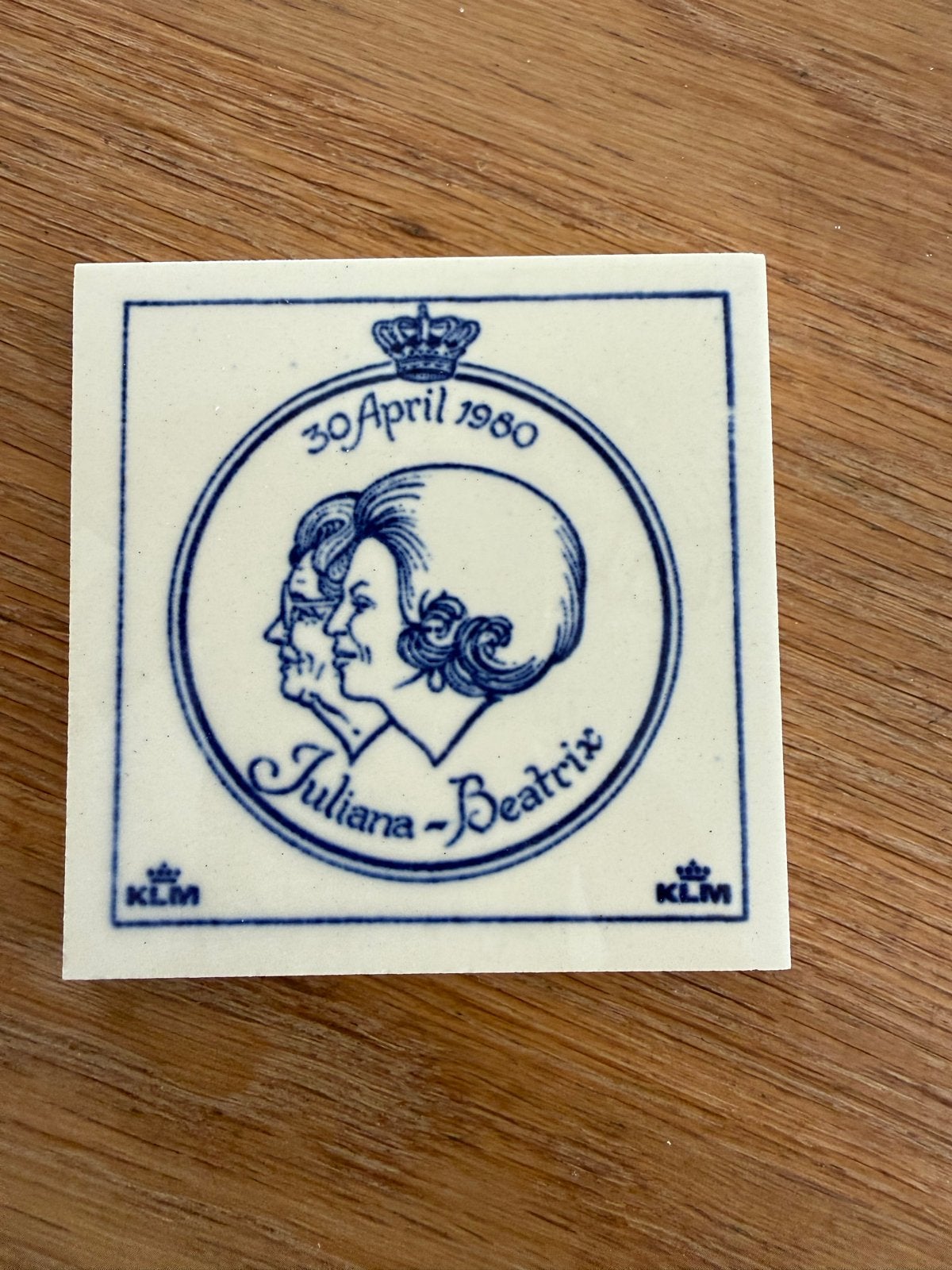 KLM Delfts Blauw Tegeltje Juliana-Beatrix 30 April 1980, Antiek en Kunst, Ophalen of Verzenden