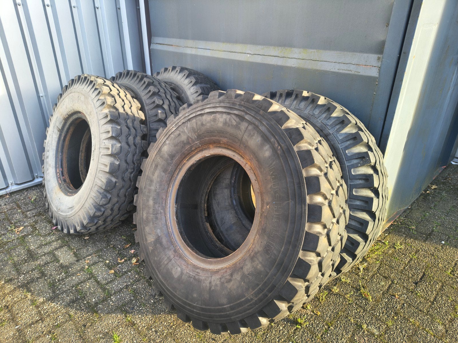 Robuuste gebruikte banden voor terreinwagens/vrachtwagens, Ophalen of Verzenden, Gebruikt