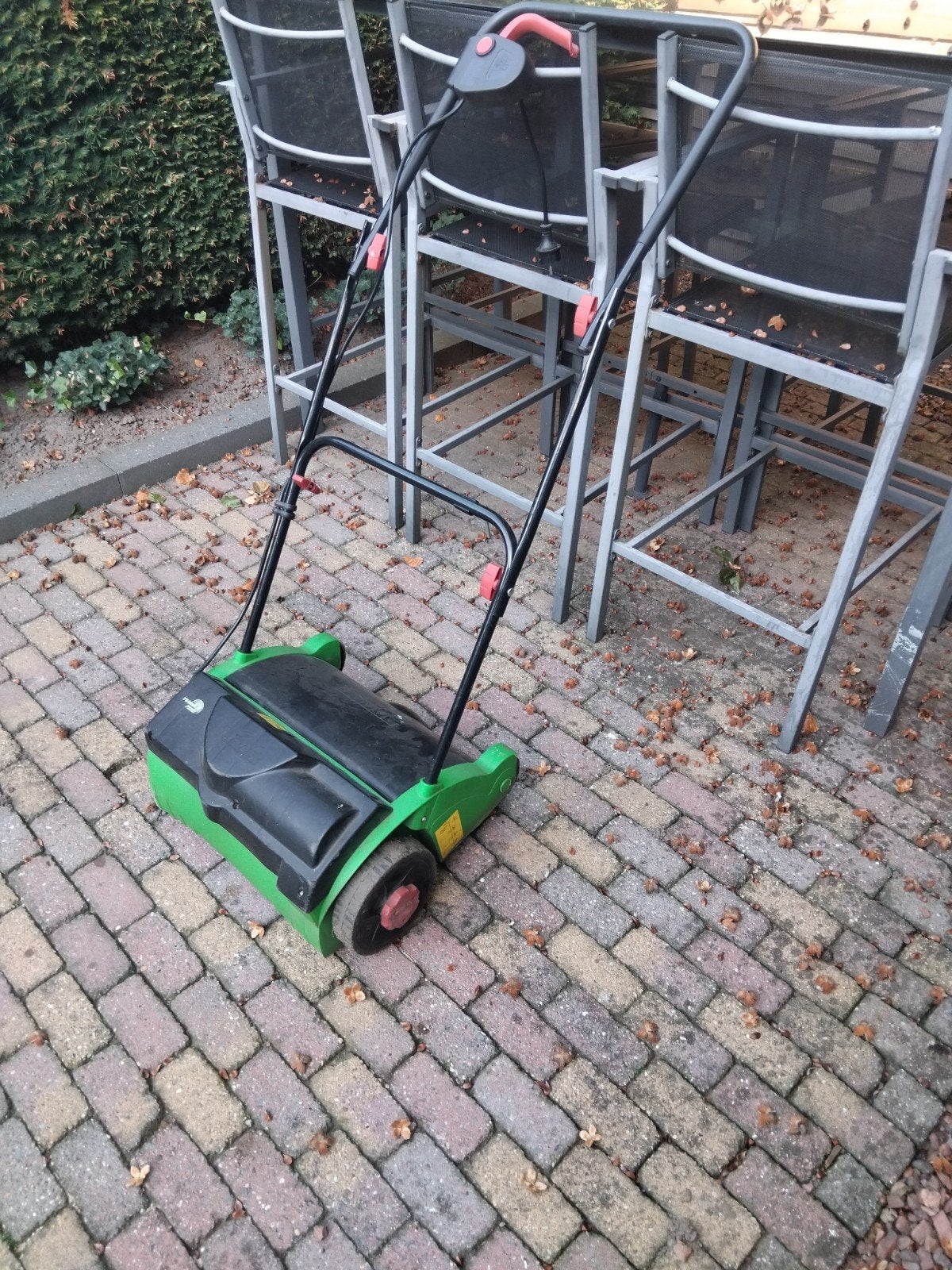Elektrische verticuteermachine, Ophalen, Gebruikt, Elektrische grasmaaier, 30 t/m 39 cm