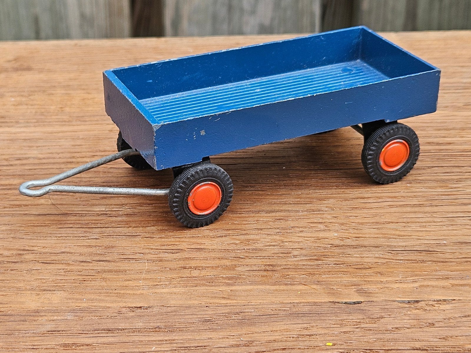 Lioncar blauwe Daf aanhanger, ouder type, gladde zijkanten, Ophalen of Verzenden, Gebruikt, Bus of Vrachtwagen, Lion Toys