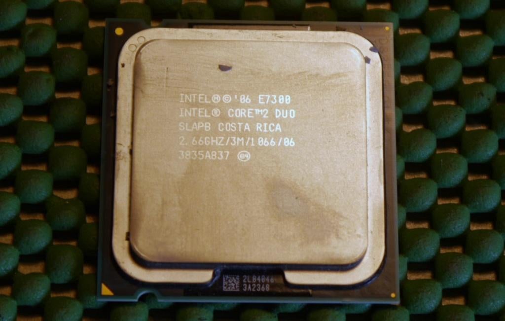Intel Core2 Duo E7300 2.66 Ghz - SLAPB, Gebruikt, Socket 775, 2 tot 3 Ghz, Ophalen of Verzenden