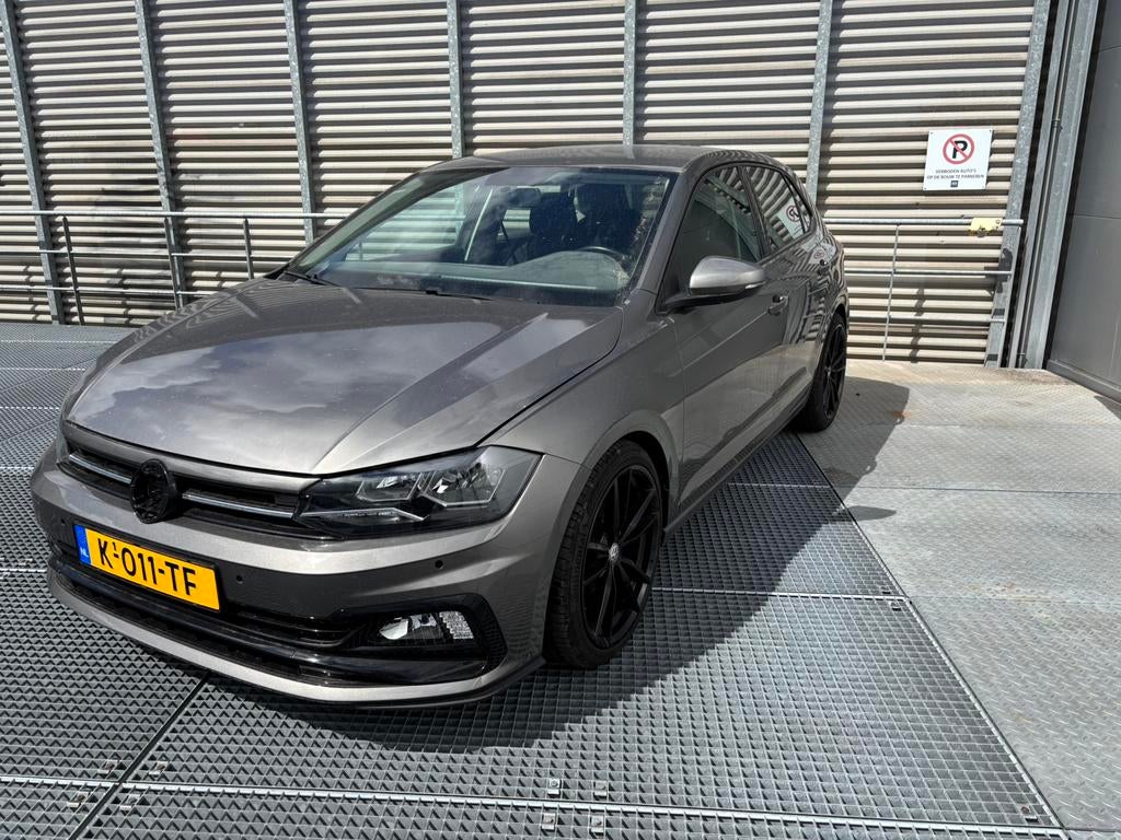 Volkswagen Polo R-Line  1.0 TSI 95p DSG 2021 nap navi pdc, Volkswagen, Zilver of Grijs, 999 cc, Benzine