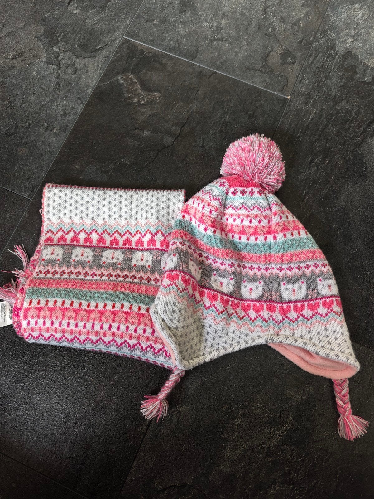 Muts en sjaal setje voor kinderen, Kinderen en Baby's, Babykleding | Mutsen, Sjaals en Wanten, Ophalen of Verzenden, Gebruikt