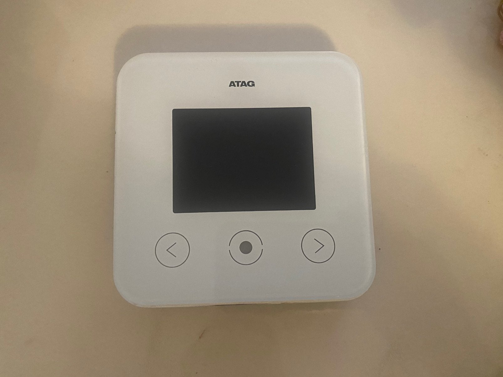 Atag one zone wit kamerthermostaat €45, Doe-het-zelf en Verbouw, Thermostaten, Ophalen, Zo goed als nieuw