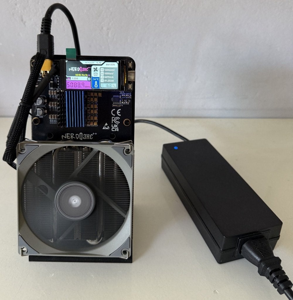 NerdQAxe++ Asic Miner 4.8Th/s krachtige Bitcoin Solo Miner, Computers en Software, Overige Computers en Software, Ophalen of Verzenden