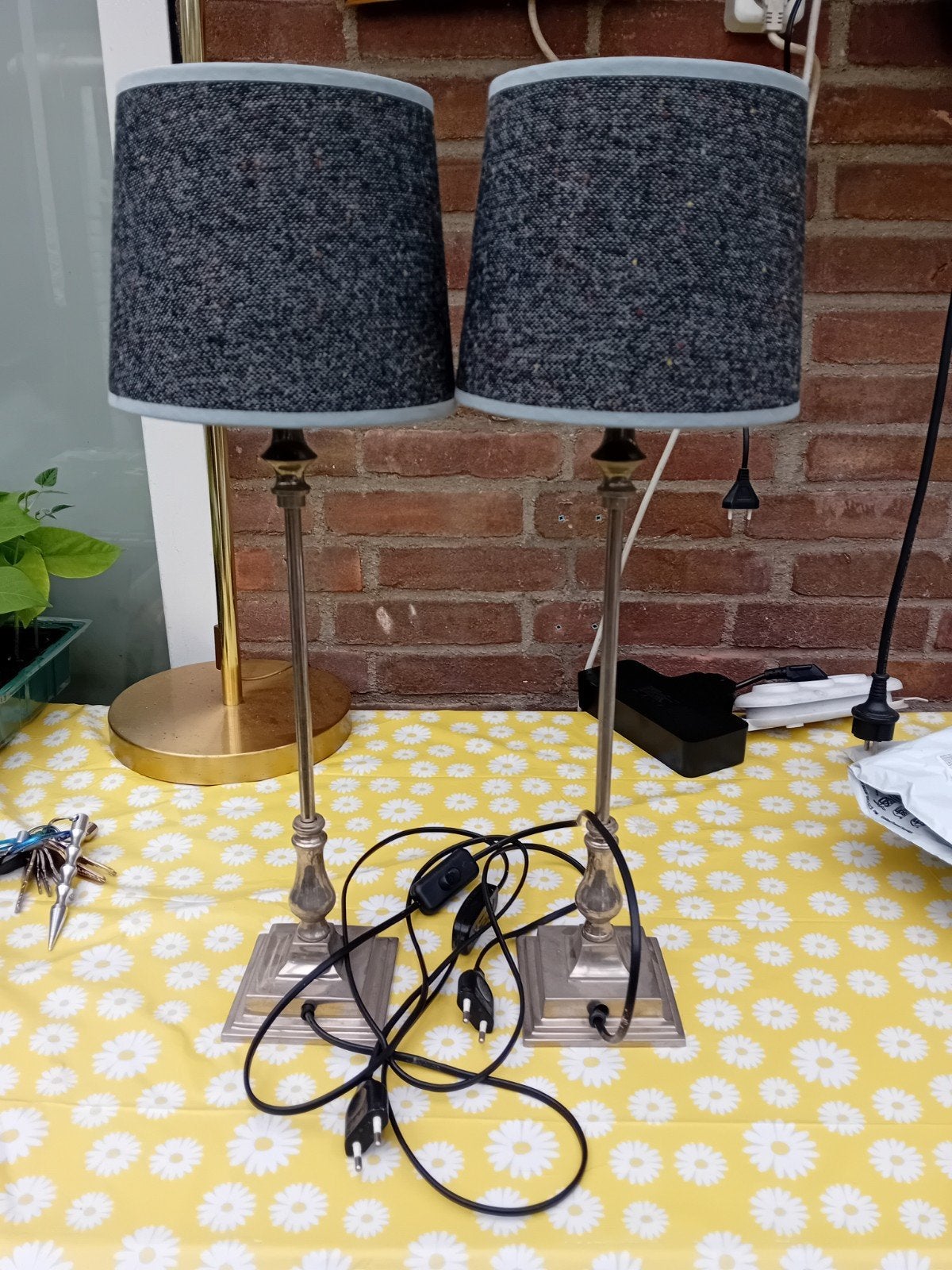 Set van 2 vintage tafellampen met stoffen kap, Gebruikt, Vintage, Metaal, Met kap