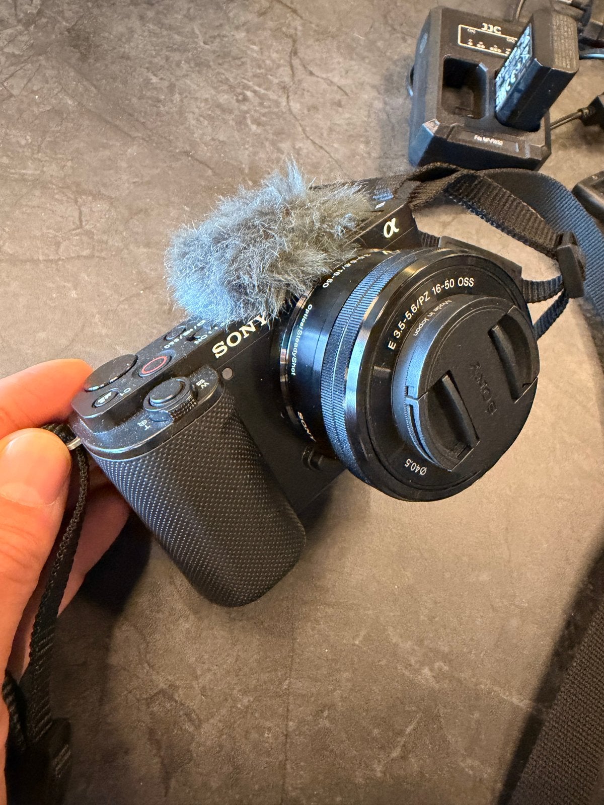 Sony ZV-E10 Systeemcamera / Vlogcamera complete set, Audio, Tv en Foto, Fotocamera's Digitaal, Kantelbaar/draaibaar scherm, Ophalen of Verzenden