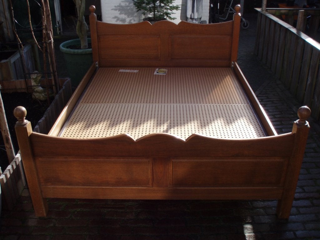 Bed, Huis en Inrichting, Slaapkamer | Bedden, Gebruikt, Twijfelaar, Overige maten, 200 cm, Hout, Bruin, Verstelbaar, Ophalen