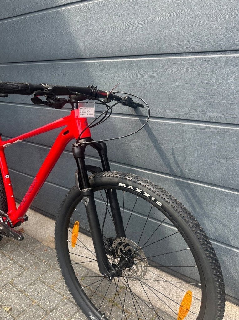 MERIDA Big Nine Limited Glossy Race Red L 2025, Fietsen en Brommers, -, - 0
-, NL, Merida, Nieuw