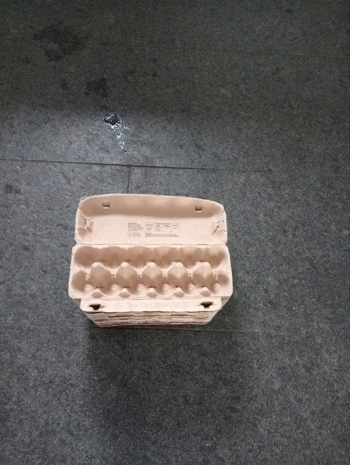 67 eieren dozen van 12 stuks voor €6,70, Ophalen of Verzenden, Overige typen