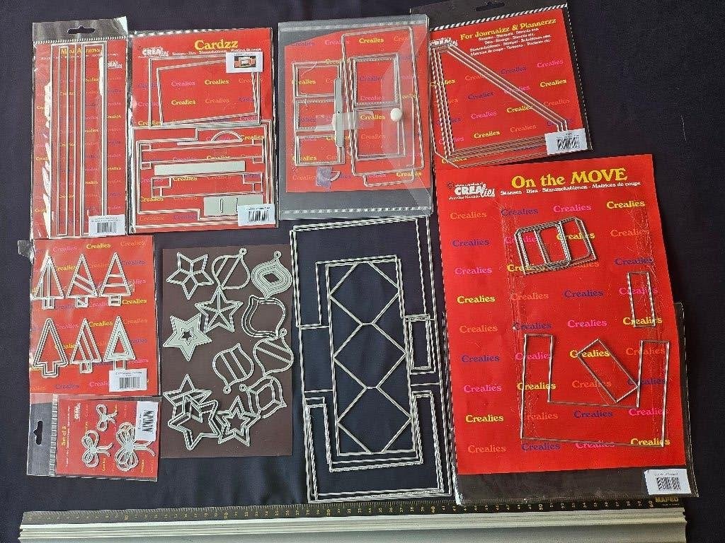 Snijmallen Crealies set 469, Ophalen of Verzenden, Zo goed als nieuw, Overige thema's, Pons of Mal