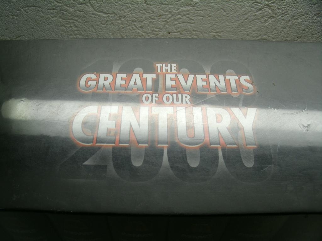 vhs 90b great evens of our century 10 banden box, Alle leeftijden, Ophalen of Verzenden, Gebruikt, Overige genres