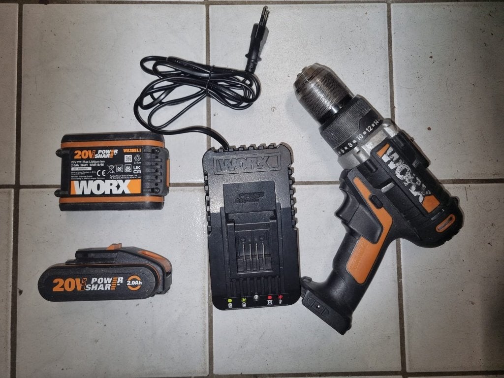 Accu klopboor machine met 2e accu en oplader, Doe-het-zelf en Verbouw, Ophalen, Gebruikt, 400 tot 600 watt, Klopboormechanisme
