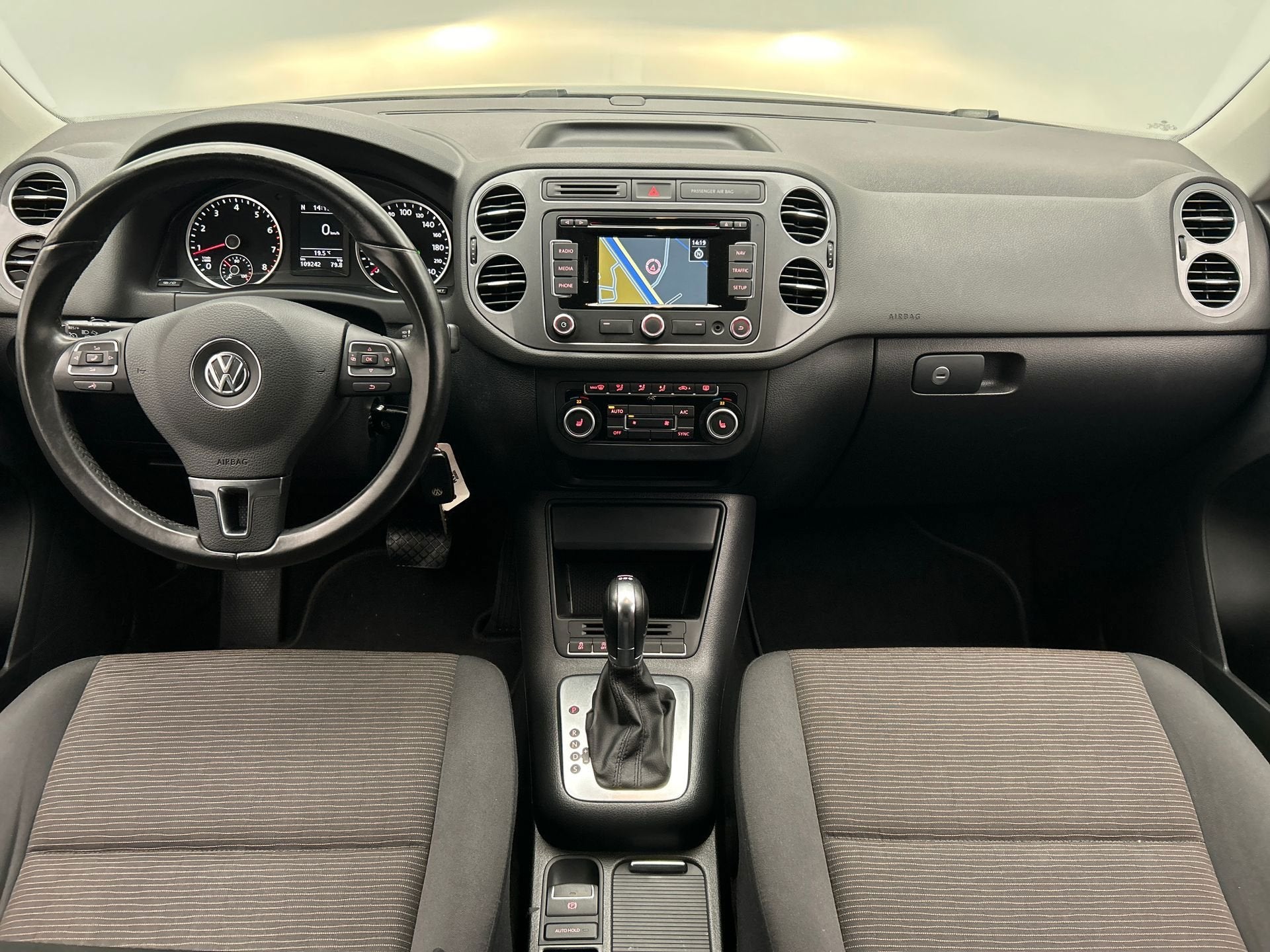 Volkswagen Tiguan 1.4 TSI Sport&Style | Navigatie | Climate/, Auto's, Volkswagen, Euro 5, Stof, 1451 kg, 14 km/l