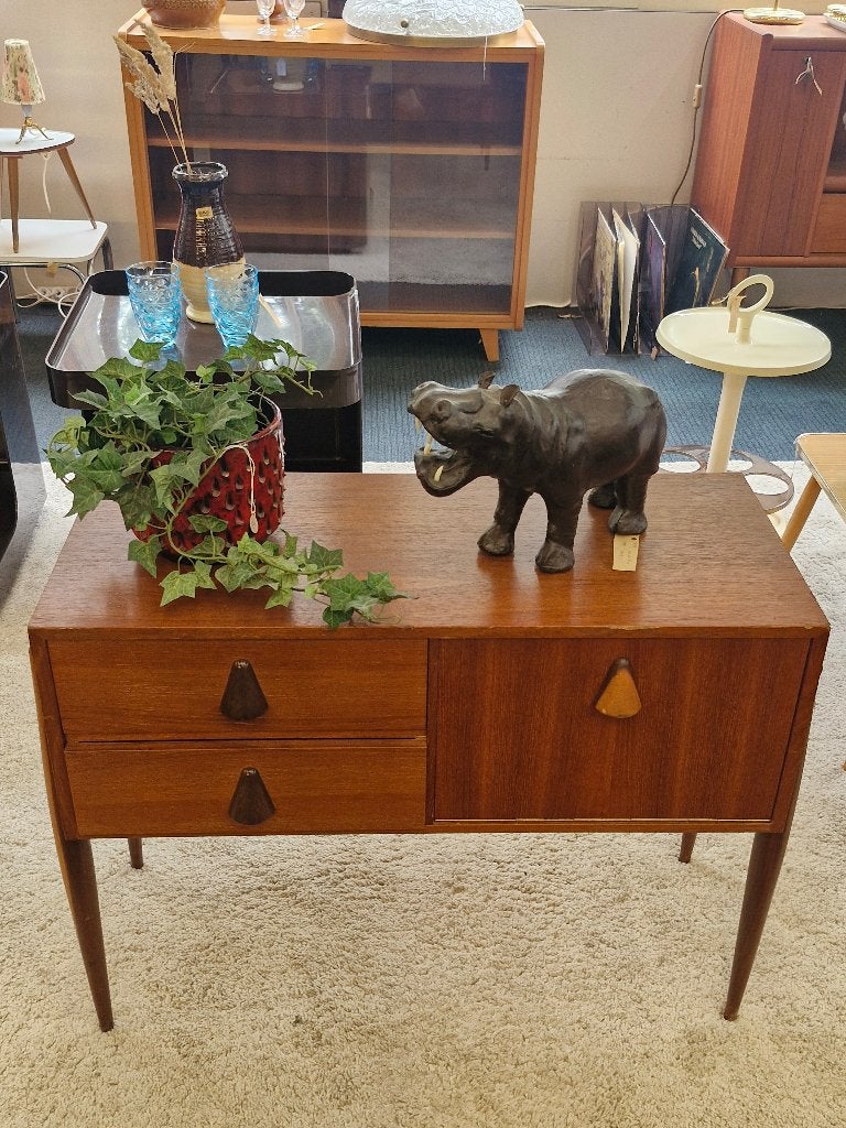 Vintage (hal)kastje mooie ronde poot en druppel greepjes, Ophalen, Gebruikt, 1 of 2 laden, .