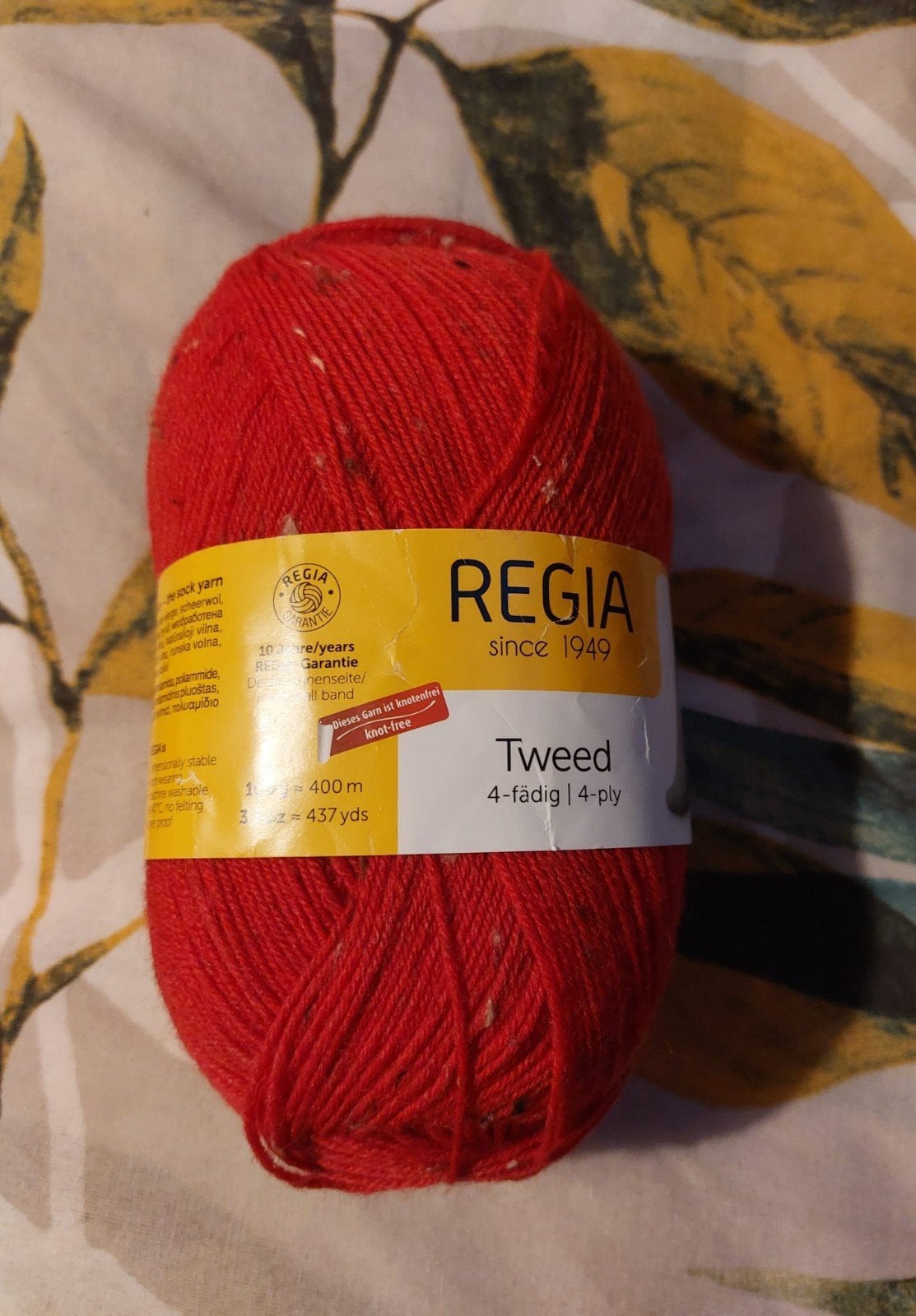 1 bol sokkenwol rood (Regia) tweed, Hobby en Vrije tijd, Ophalen of Verzenden, Nieuw, Breien of Haken, Wol of Garen