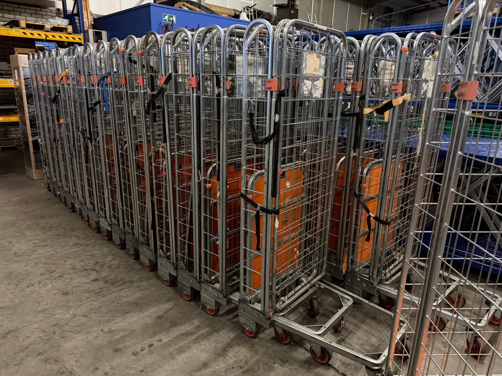 34x Rolcontainer 1808068 cm – 3-heks met dichte bodem, 100 liter of meer, Ophalen of Verzenden, Zo goed als nieuw, Transportkar