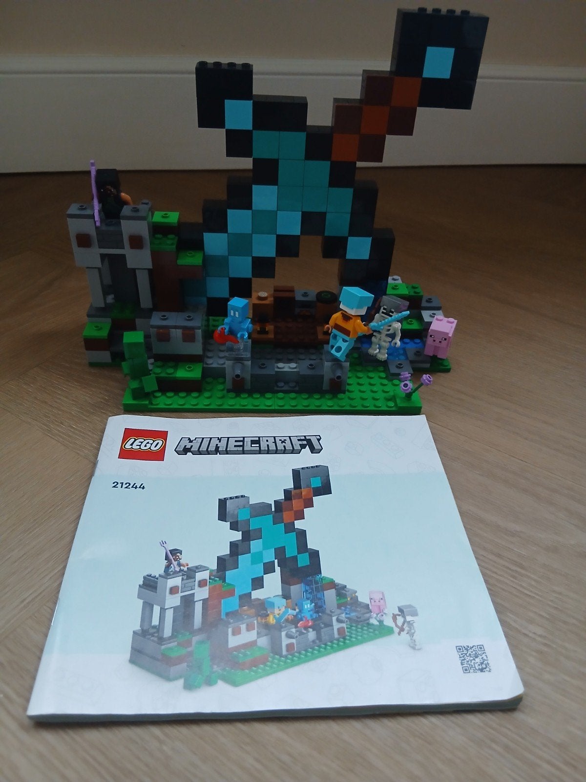 lego minecraft 21244 sword outpost, Minecraft, Lego, Ophalen of Verzenden, Zo goed als nieuw