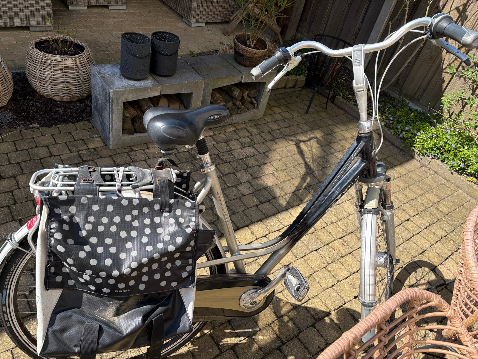 Gazelle Laguna Damesfiets - Ophalen in Hengelo, Ophalen, Gebruikt, Velgrem, Versnellingen