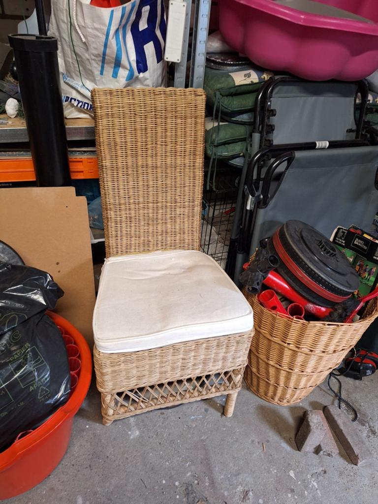 Riviera Maison stoel - riet/rotan - pootje geknakt, Ophalen, Gebruikt, Overige kleuren, Riet of Rotan
