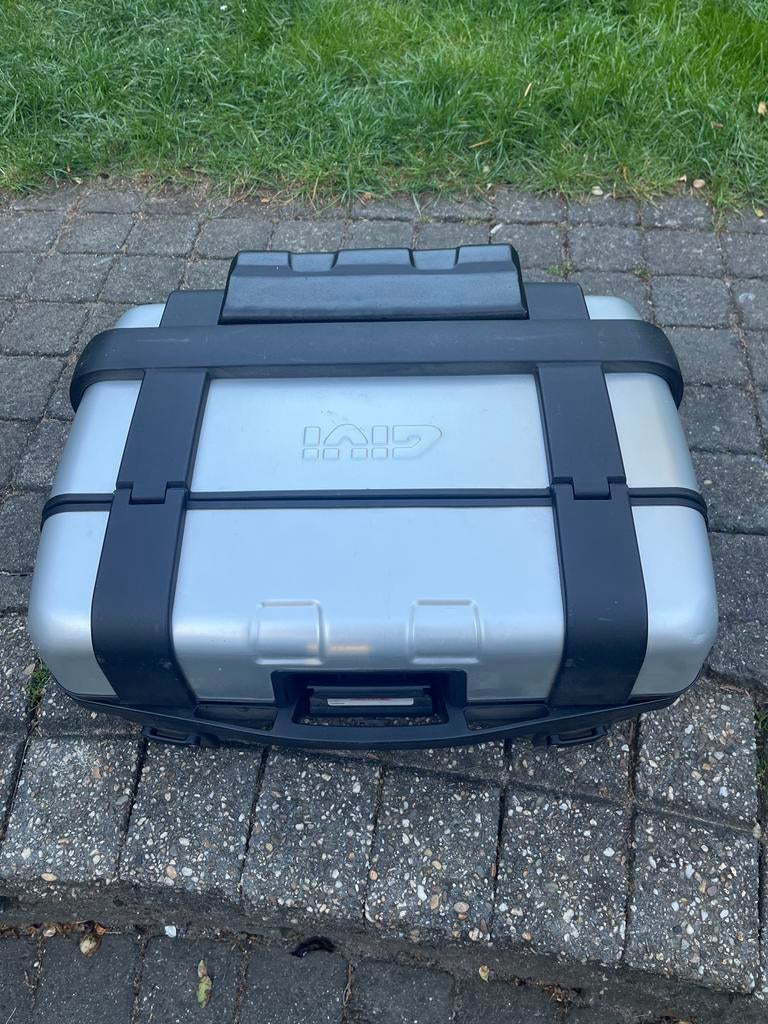 GIVI Topkoffer - Kleine gebruikssporen, Ophalen of Verzenden, Zo goed als nieuw