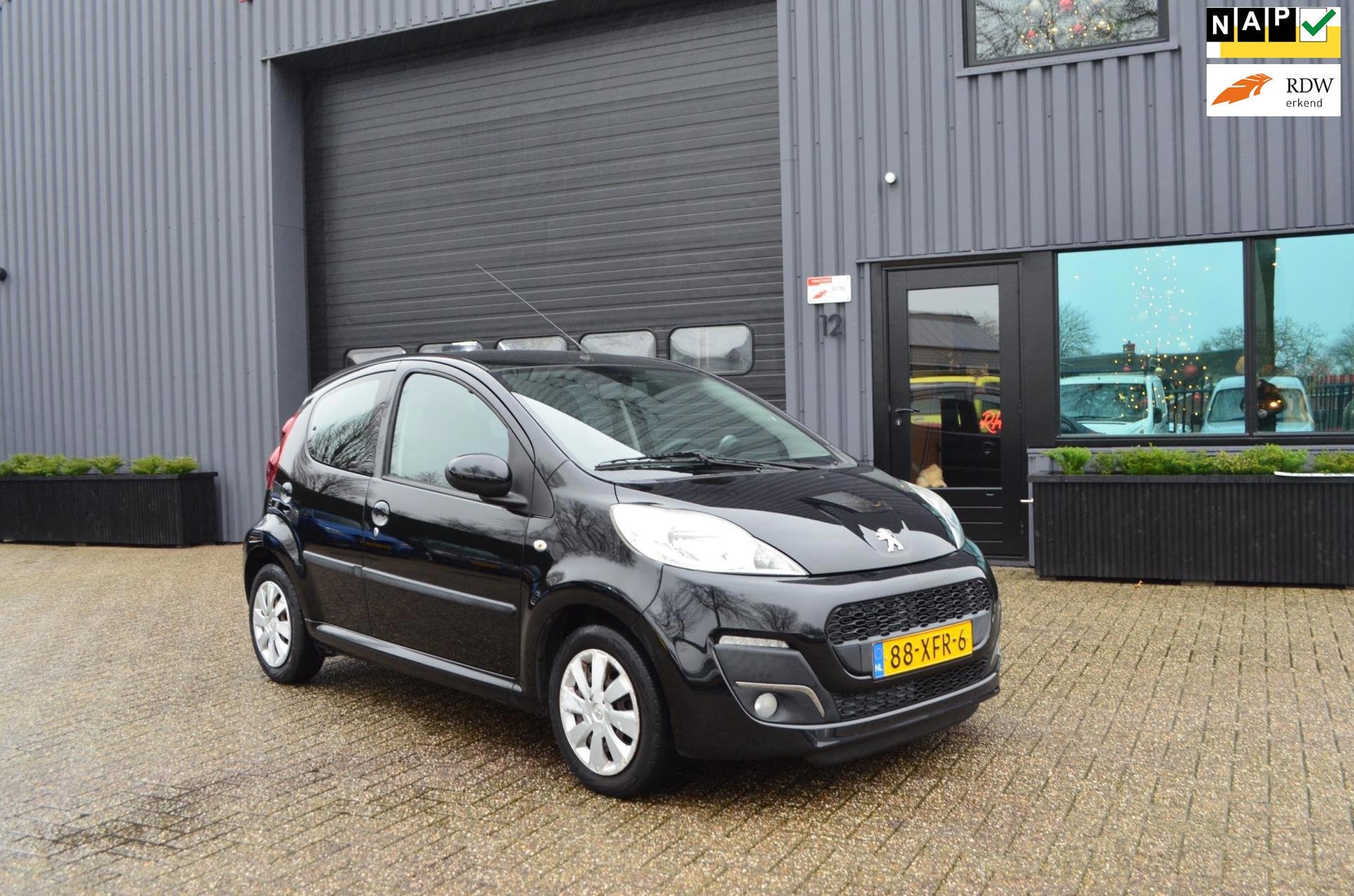 Peugeot 107 1.0 Active | Airco | Dealer onderhouden | Elek p, Voorwielaandrijving, Euro 5, Elektrische ramen, Gebruikt