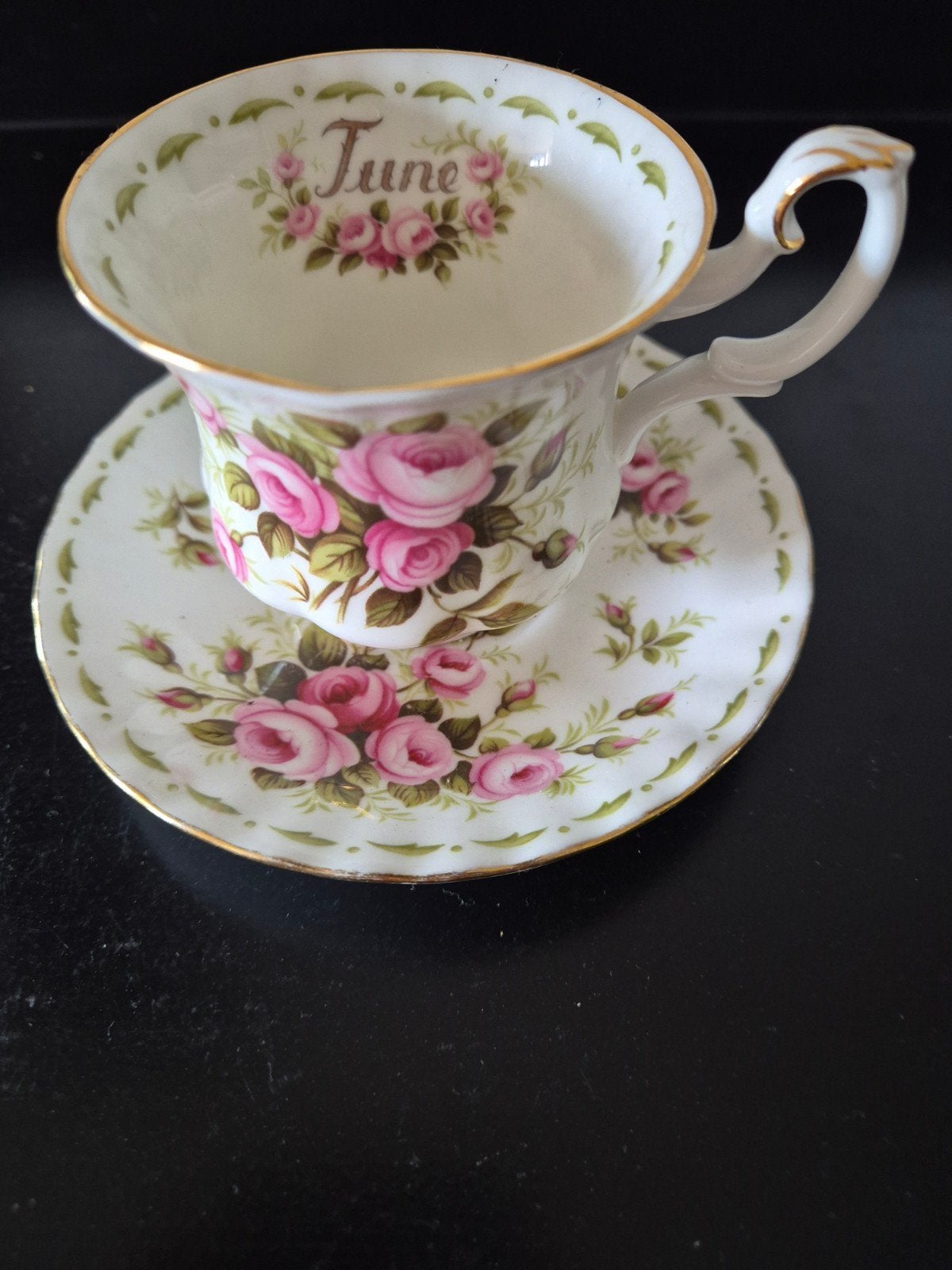 June flower of the month series porselein, Ophalen of Verzenden, Zo goed als nieuw, Porselein, Kop en/of schotel