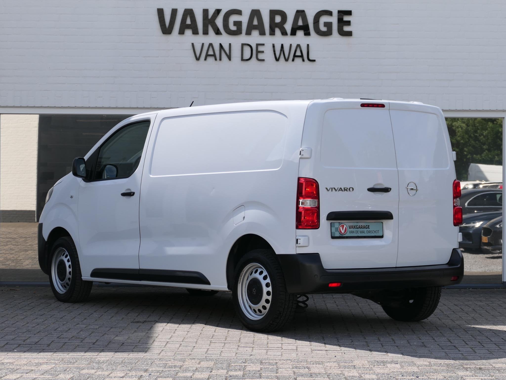 Opel Vivaro 2.0 Diesel 145 L2 | 10" scherm | Apple-/Android, Stof, Gebruikt, Euro 6, 2500 kg