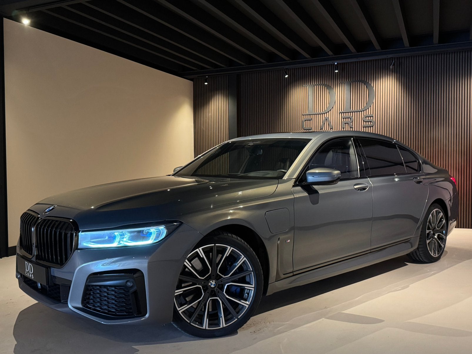 BMW 7-Serie 745Le 394PK | M Sport | Sky | B&W | Laser | 360, Auto's, Automaat, Dealer onderhouden, 138 €/maand, Vierwielaandrijving
