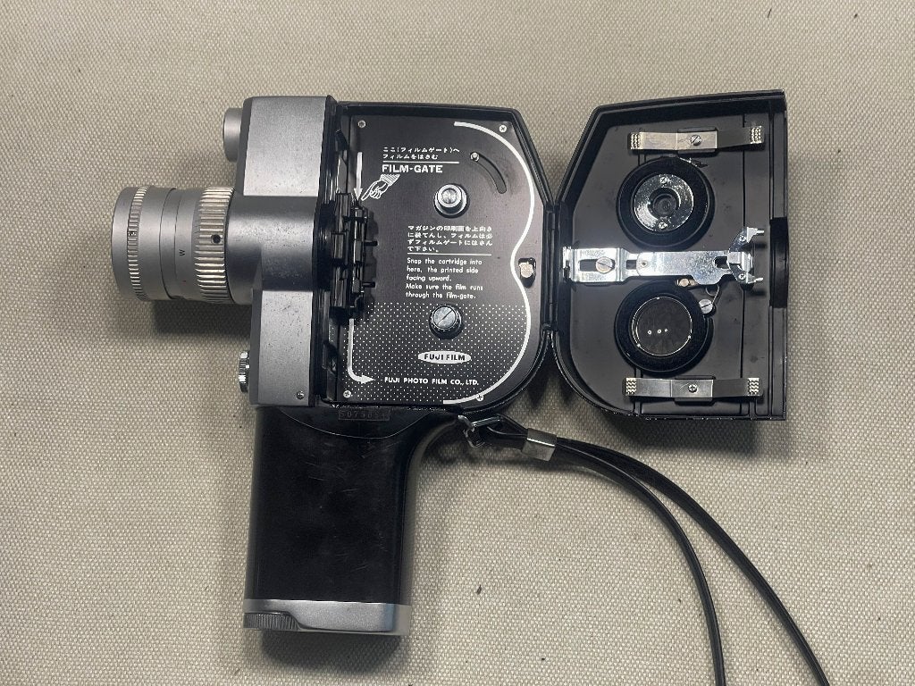 FUJICA Single-8 P300 8mm Filmcamera Werkend Japan, 8mm, N, N, Ophalen of Verzenden