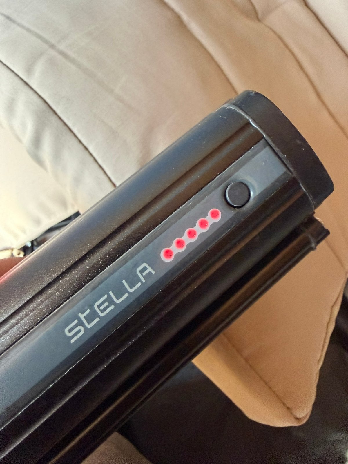 Stella Accu & Stella Batterij & Stella Onderdelen, Fietsen en Brommers, Fietsaccessoires | Fietsaccu's, Ophalen, Zo goed als nieuw